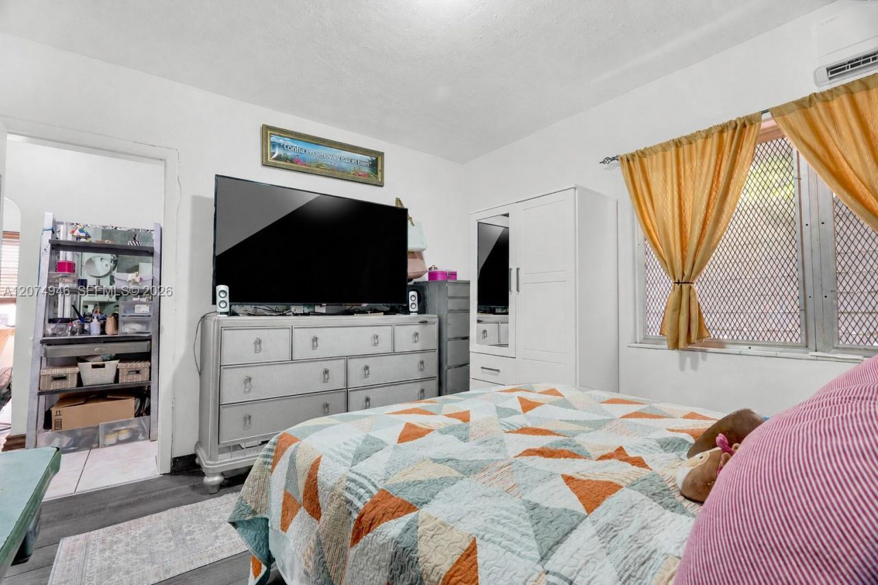 7840 Harding Ave , Unit 1, Miami Beach, FL 33141 Photo
