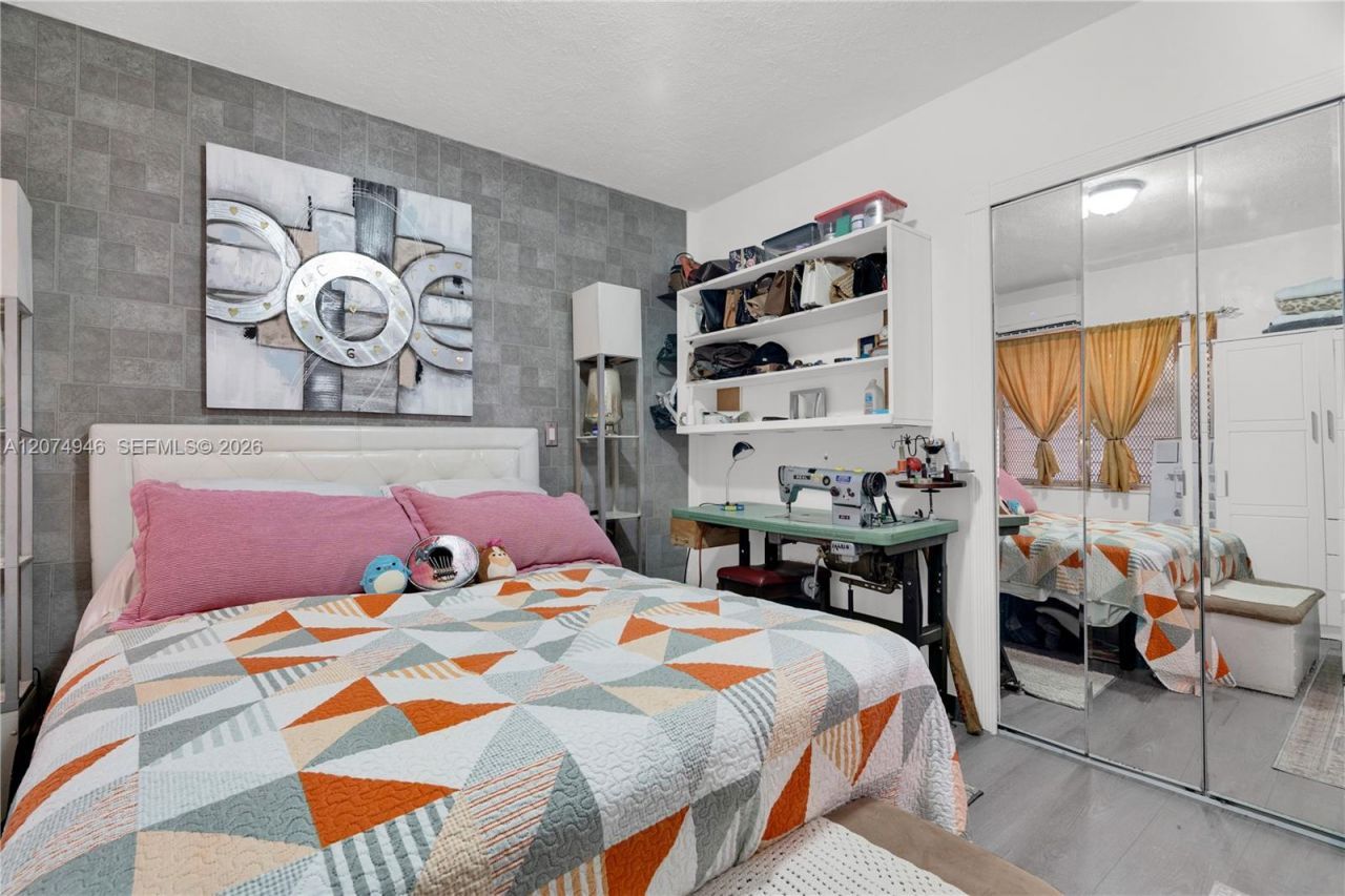 7840 Harding Ave , Unit 1, Miami Beach, FL 33141 Photo
