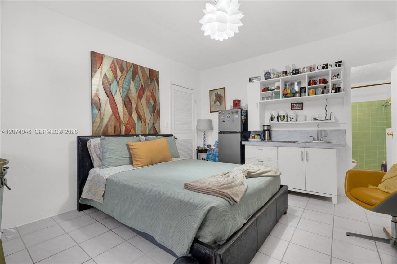 7840 Harding Ave , Unit 1, Miami Beach, FL 33141 Photo