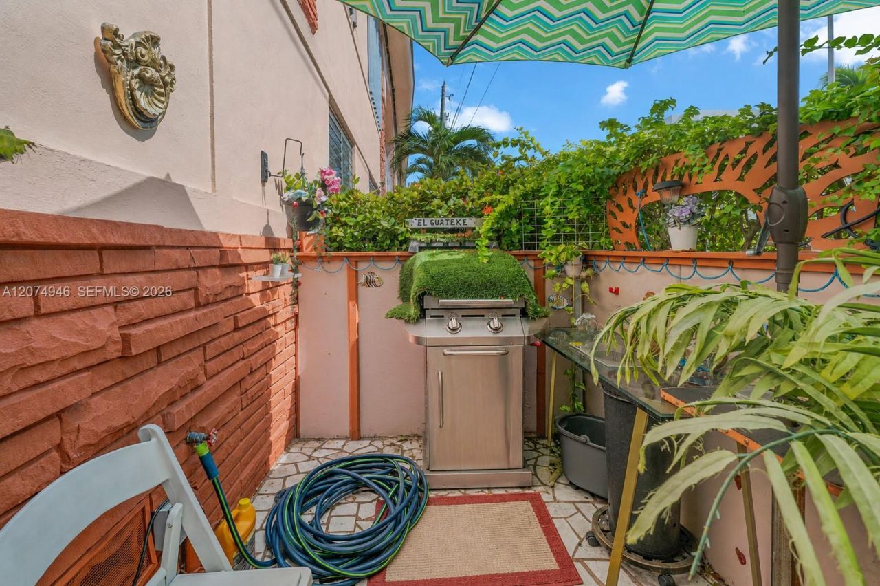 7840 Harding Ave , Unit 1, Miami Beach, FL 33141 Photo