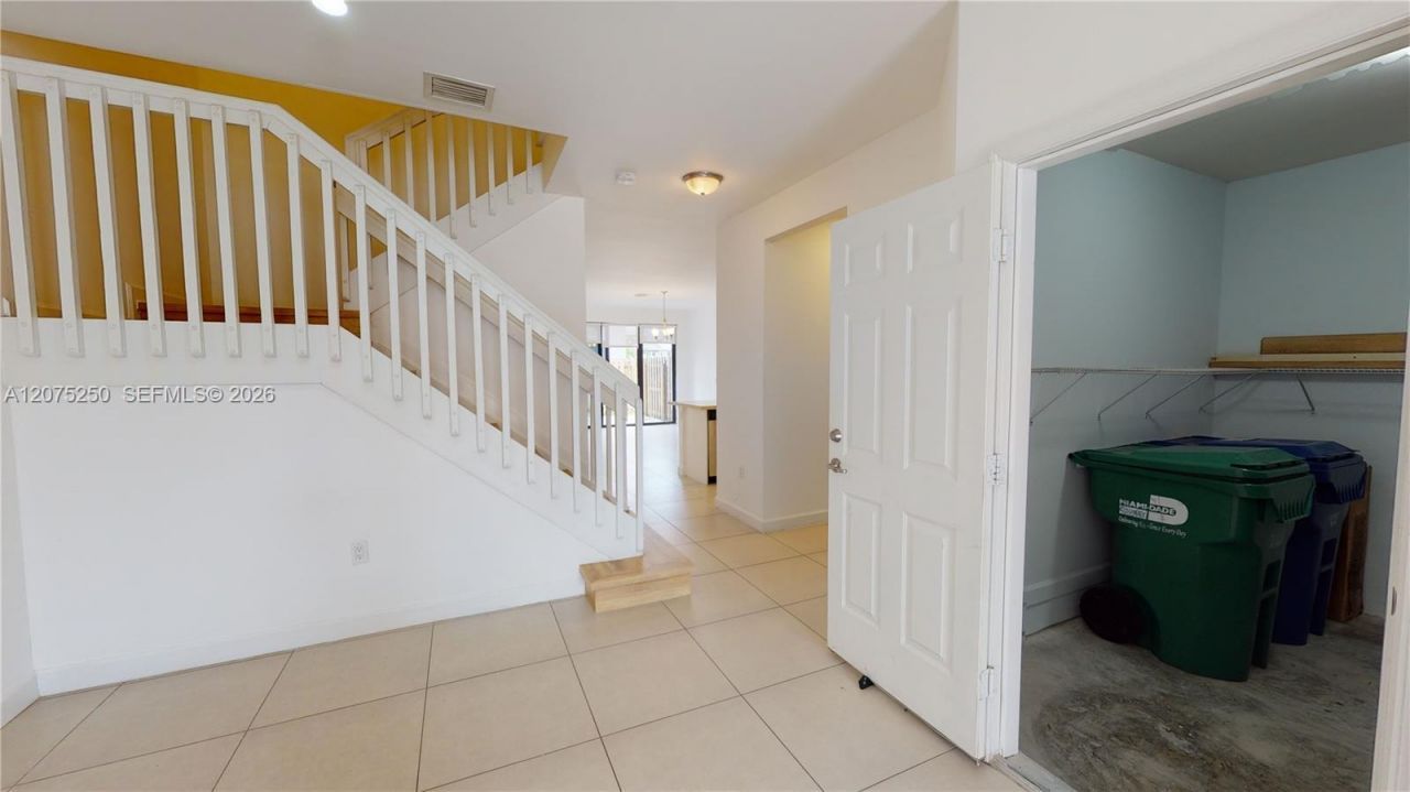10428 NW 61st St , Doral, FL 33178 Photo