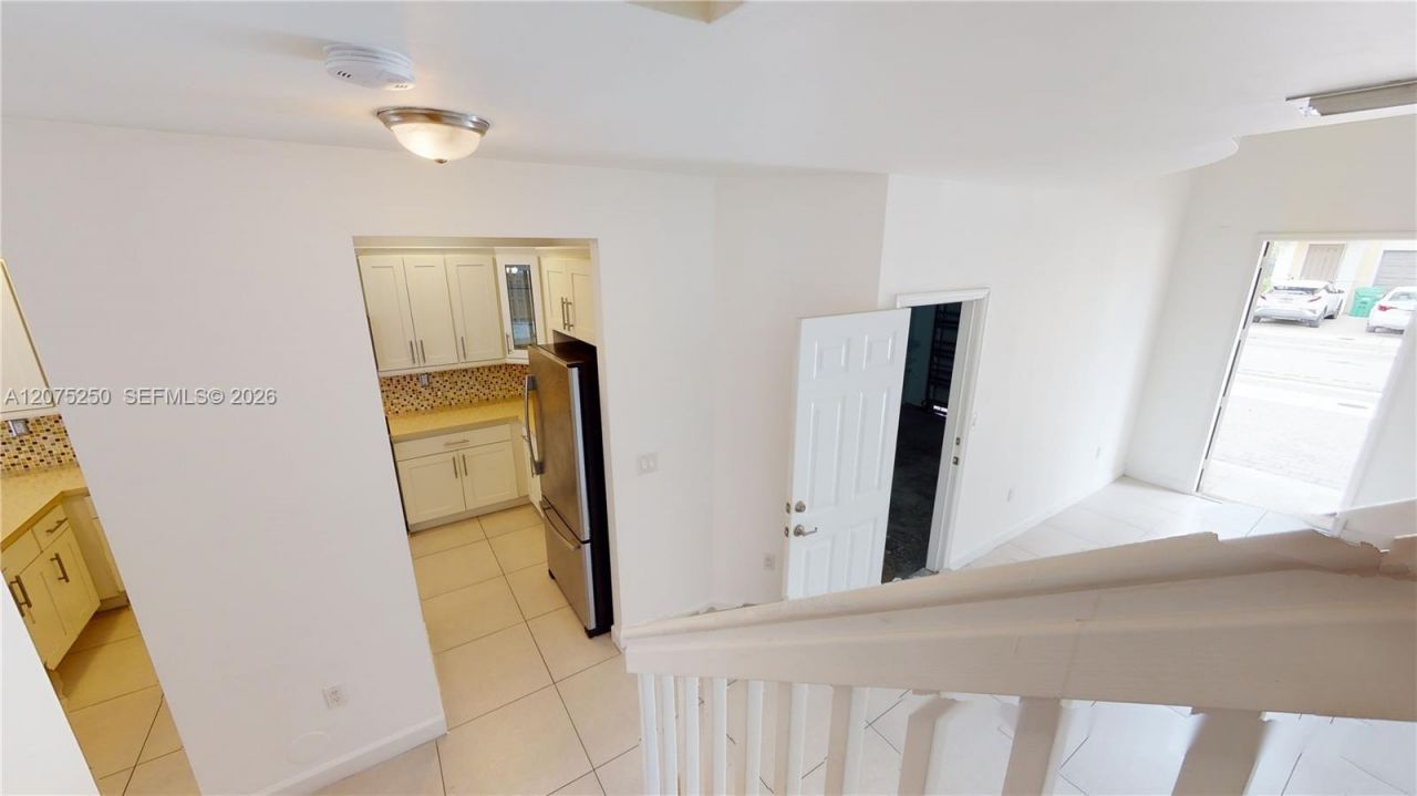 10428 NW 61st St , Doral, FL 33178 Photo