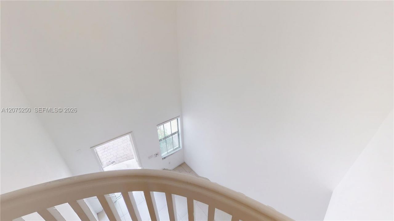 10428 NW 61st St , Doral, FL 33178 Photo