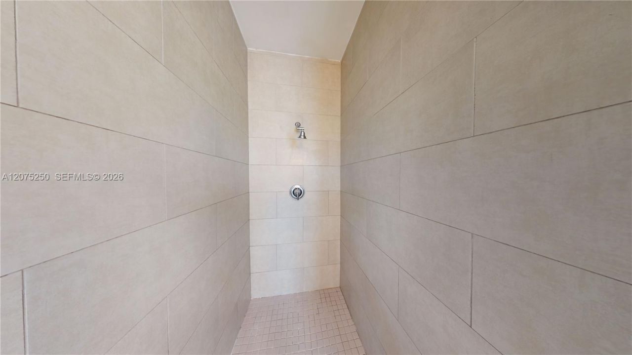 10428 NW 61st St , Doral, FL 33178 Photo