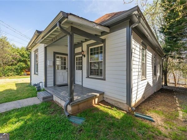 1099 Center Street NW, Atlanta, GA 30318