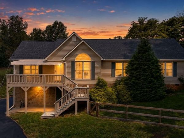 113 Nave Hollow Loop, Elizabethton, TN 37643