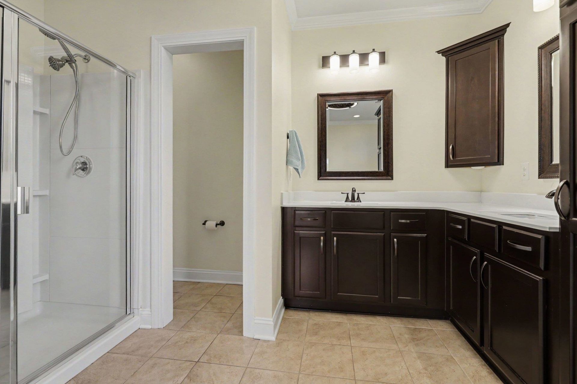 5712 Club Pines Ct. Photo 16