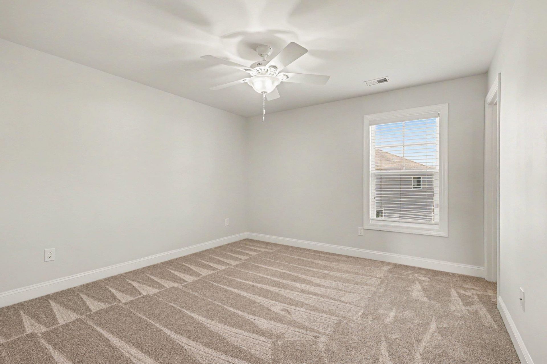 5712 Club Pines Ct. Photo 23