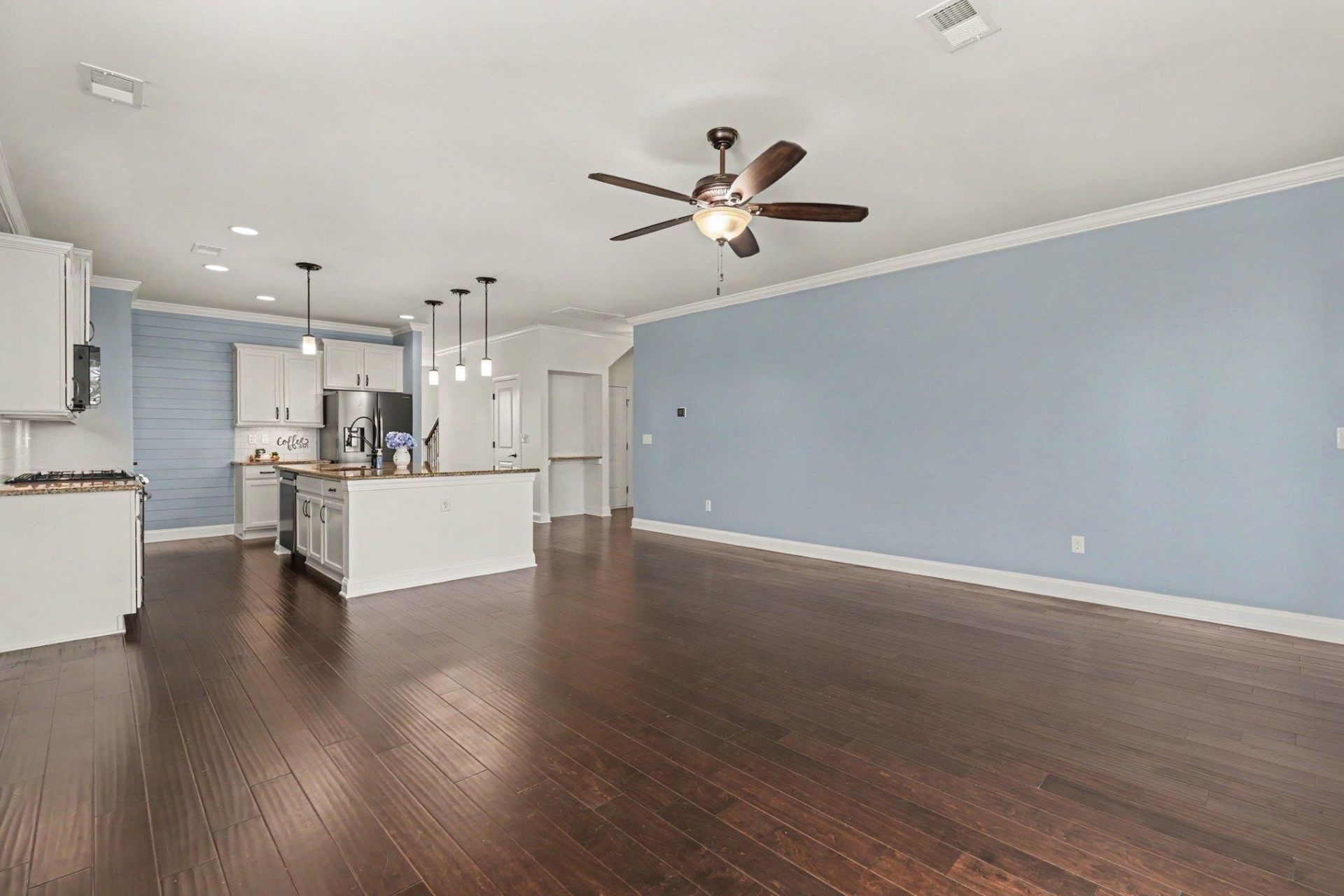 5712 Club Pines Ct. Photo 6