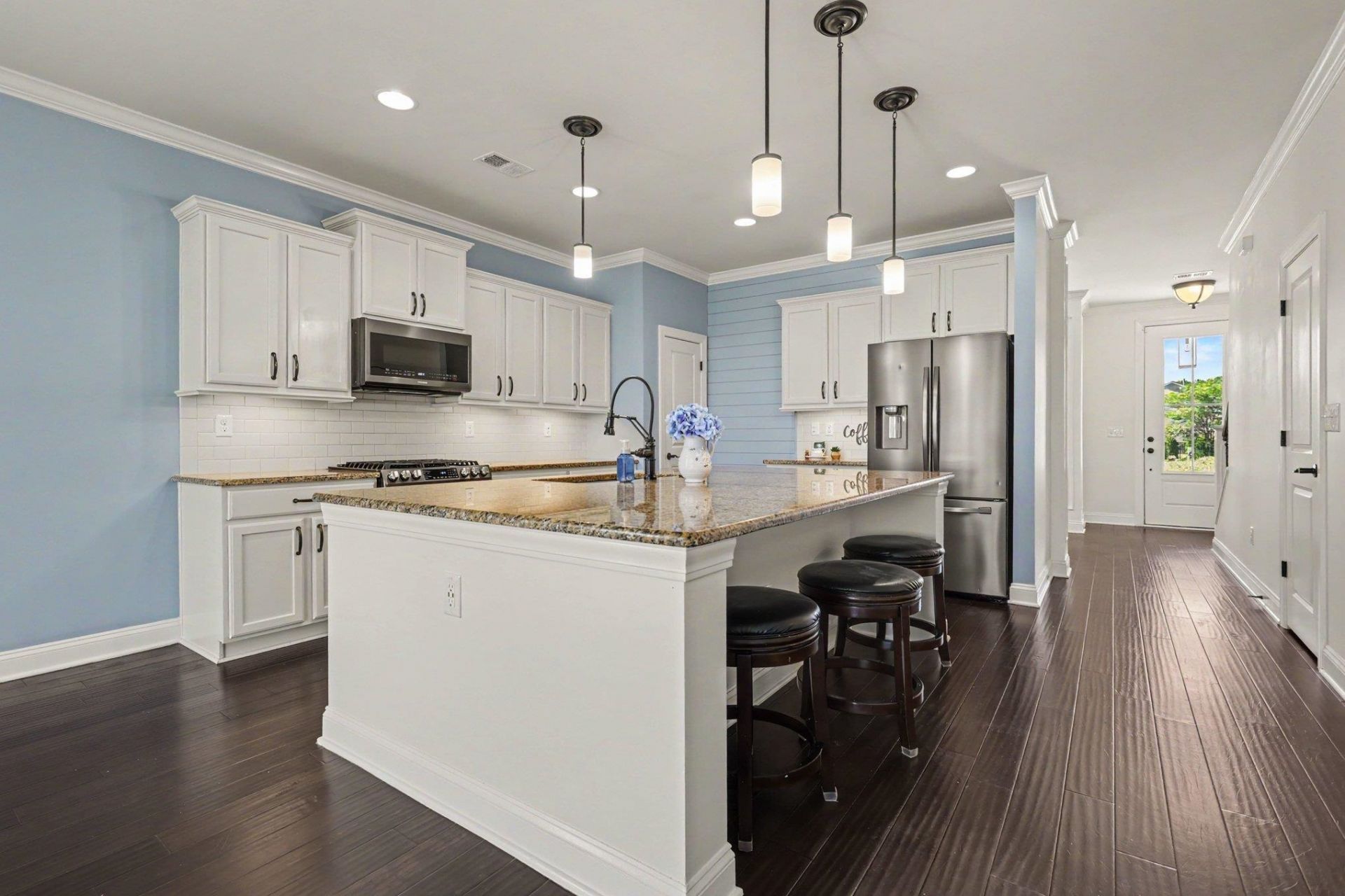 5712 Club Pines Ct. Photo 7