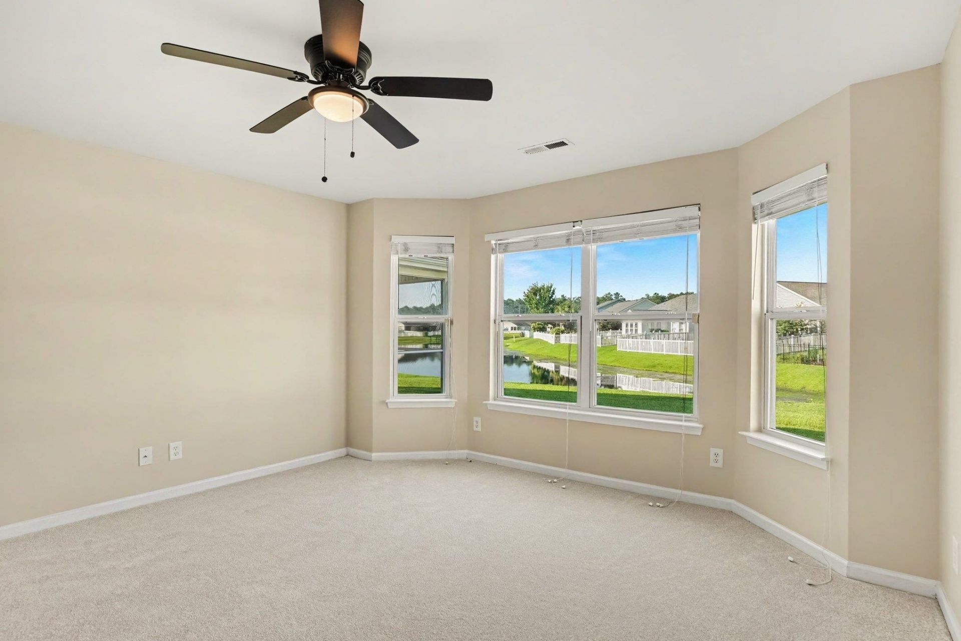 966 Bonita Loop Photo 13