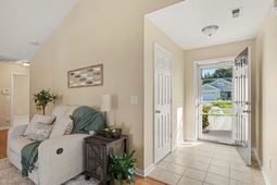 966 Bonita Loop photo 4
