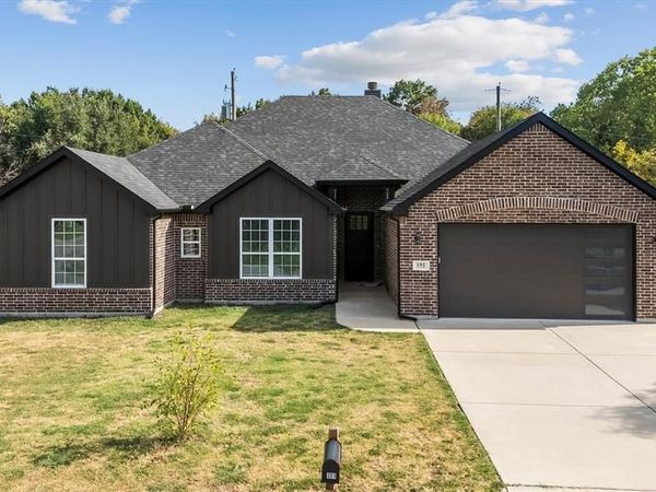 101 Darrell Drive, Heath, TX 75032