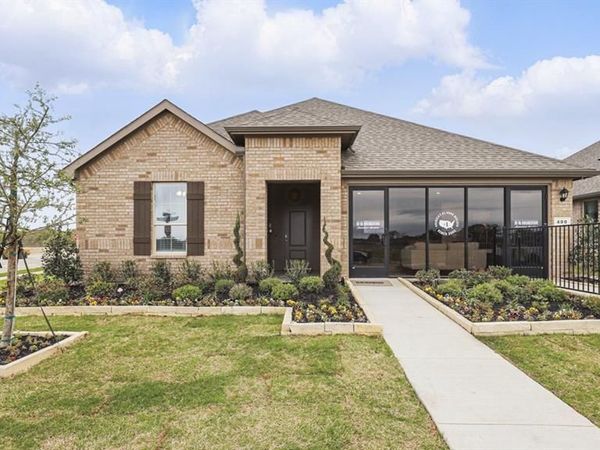 400 SUNDAY SILENCE Way, Granbury, TX 76049