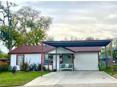 1328 E Jessamine Street, Fort Worth, TX 76104