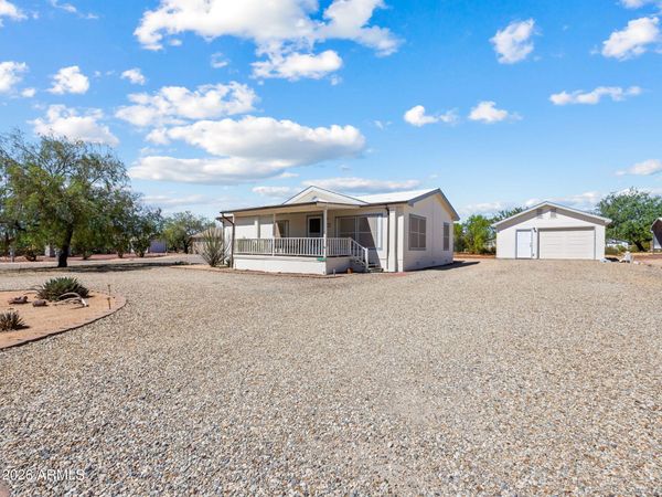 30834 S MEANDERING Lane, Congress, AZ 85332
