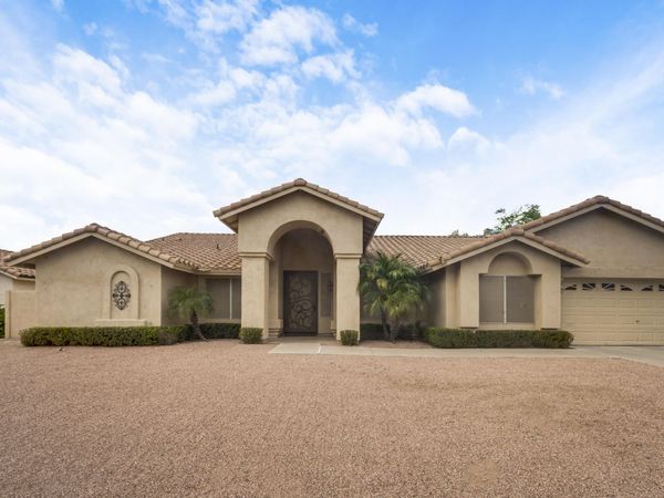 7228 W VOLTAIRE Avenue, Peoria, AZ 85381