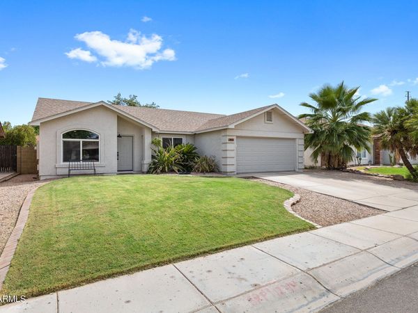 2063 E RANCH Court, Gilbert, AZ 85296