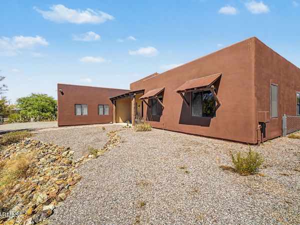 48423 N 24TH Lane, New River, AZ 85087