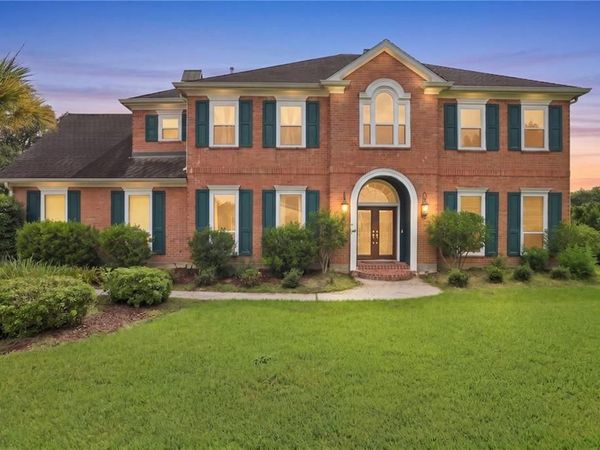12 SHOAL CREEK Drive , New Orleans, LA 70131