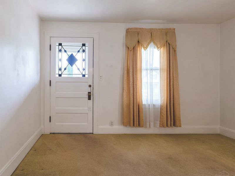 1935 Sterling Avenue, North College Hill, OH 45239 Photo 3