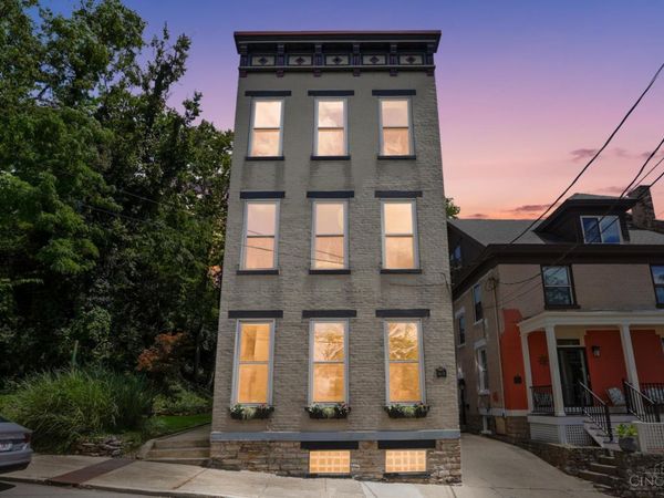 1810 Walker Street, Cincinnati, OH 45202