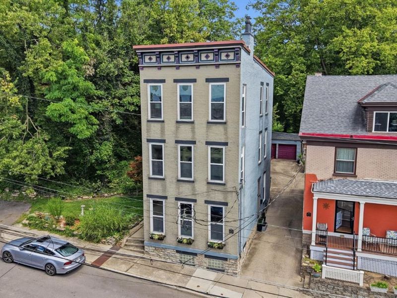 1810 Walker Street, Cincinnati, OH 45202 Photo 3