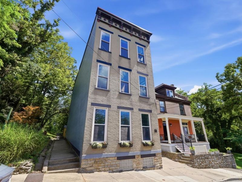1810 Walker Street, Cincinnati, OH 45202 Photo 5