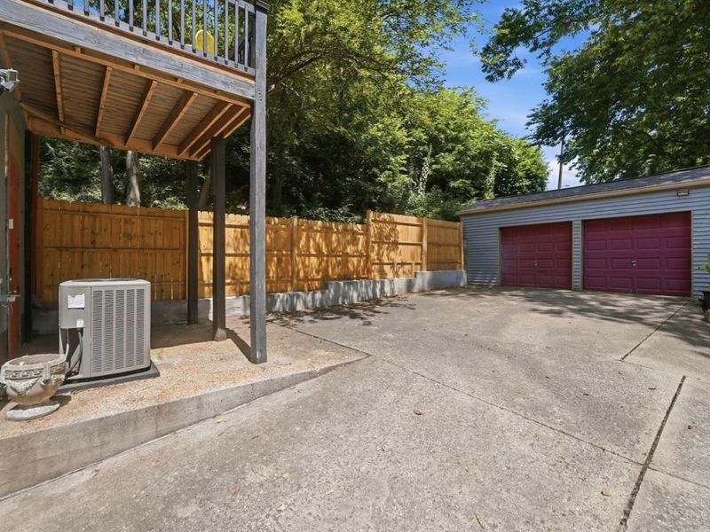 1810 Walker Street, Cincinnati, OH 45202 Photo 63