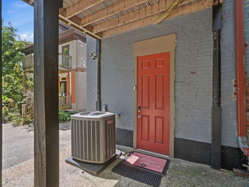 1810 Walker Street, Cincinnati, OH 45202 Photo 64