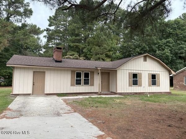 1316 Manchester Road , Kinston, NC 28504