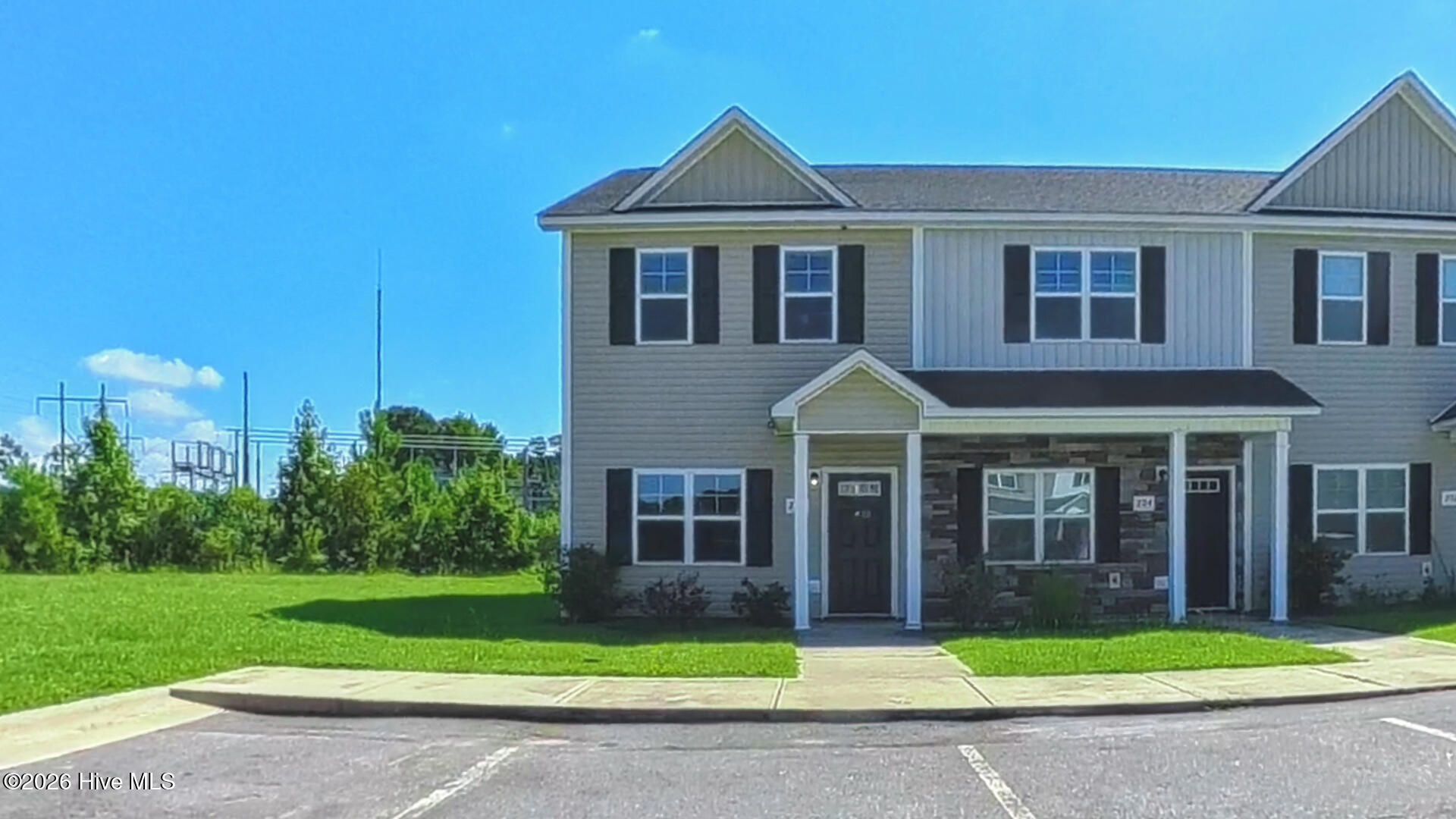 206 Alexa Place, Jacksonville, NC 28546 Main Photo