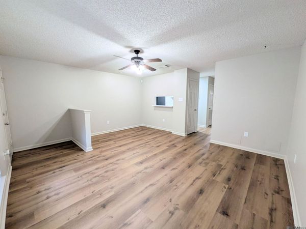 5233 Buttercreek Ln, Unit #j2, Baton Rouge, LA 70809