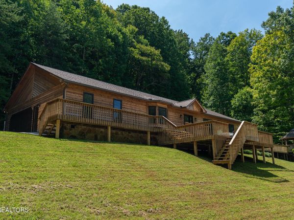 1300 Irwin Drive, Powell, TN 37849