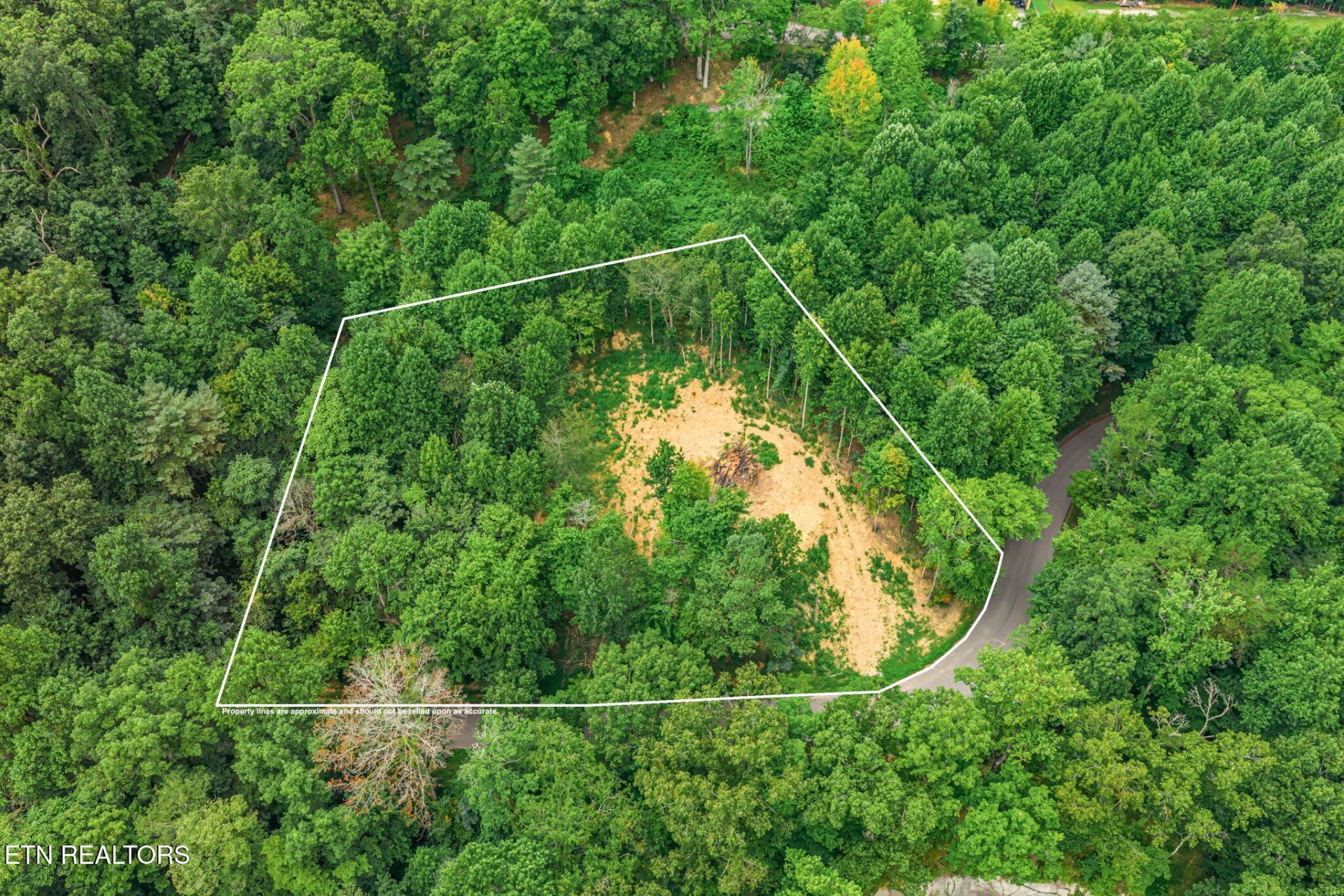 630 Circle Drive, Harriman, TN 37748 Main Photo