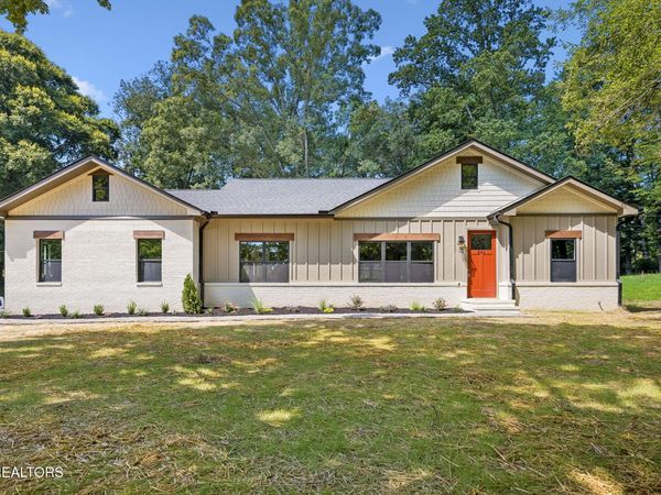 301 Grata Rd, Knoxville, TN 37914
