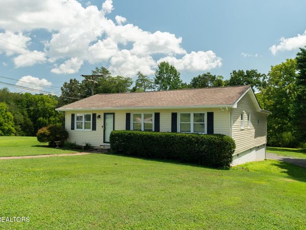 8718 Gleason Drive, Knoxville, TN 37923