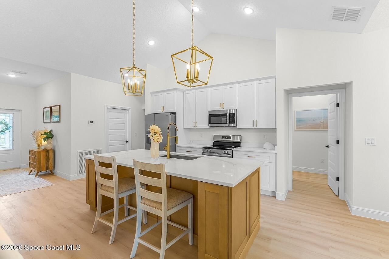 9365 107th Avenue , Vero Beach, FL 32967 Photo