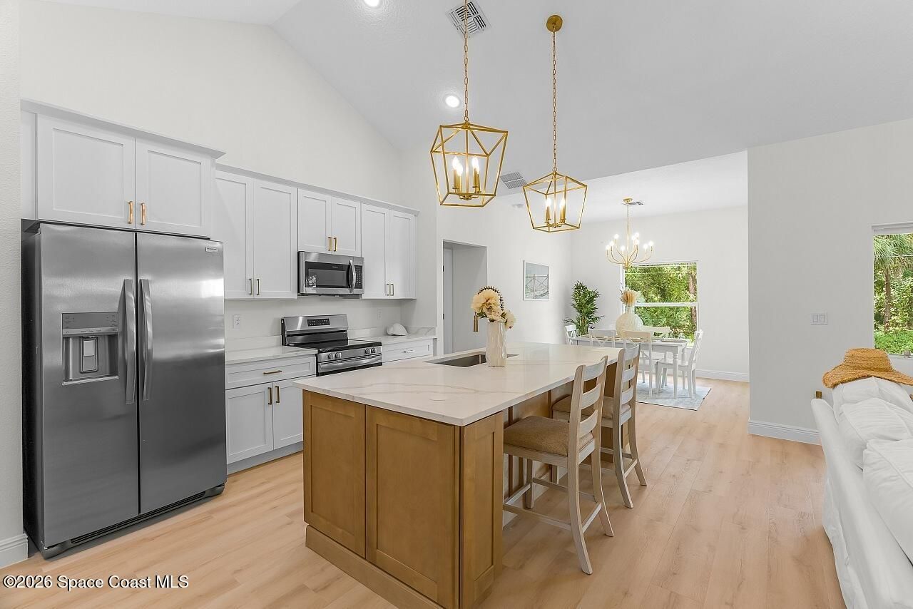 9365 107th Avenue , Vero Beach, FL 32967 Photo