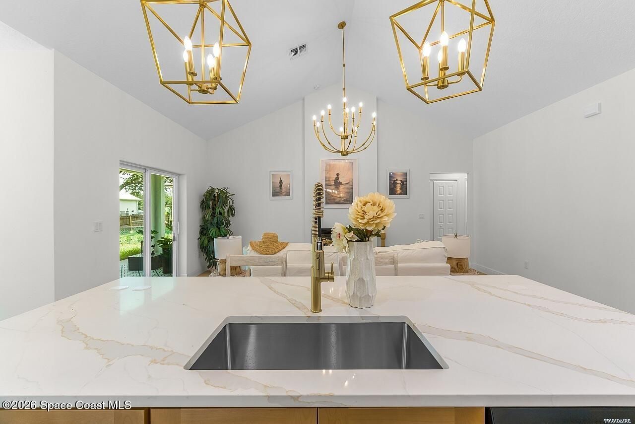 9365 107th Avenue , Vero Beach, FL 32967 Photo