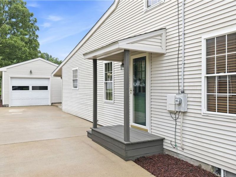 139 Fox Street, Hubbard, OH 44425 Photo 3