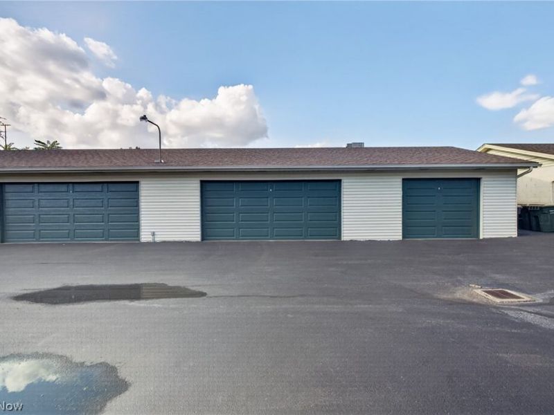 7380 Eisenhower Drive , Unit 3, Boardman, OH 44512 Photo 21