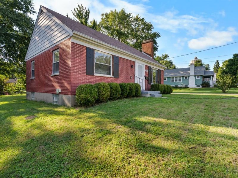 1921 Rockland Avenue, Cincinnati, OH 45230 Photo 2