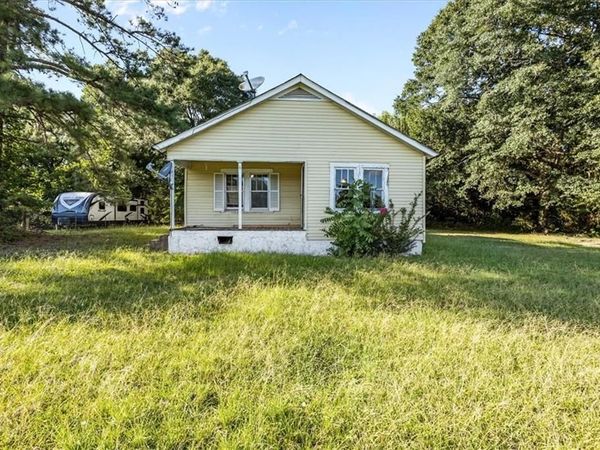 1838 Cedartown Highway , Rockmart, GA 30153