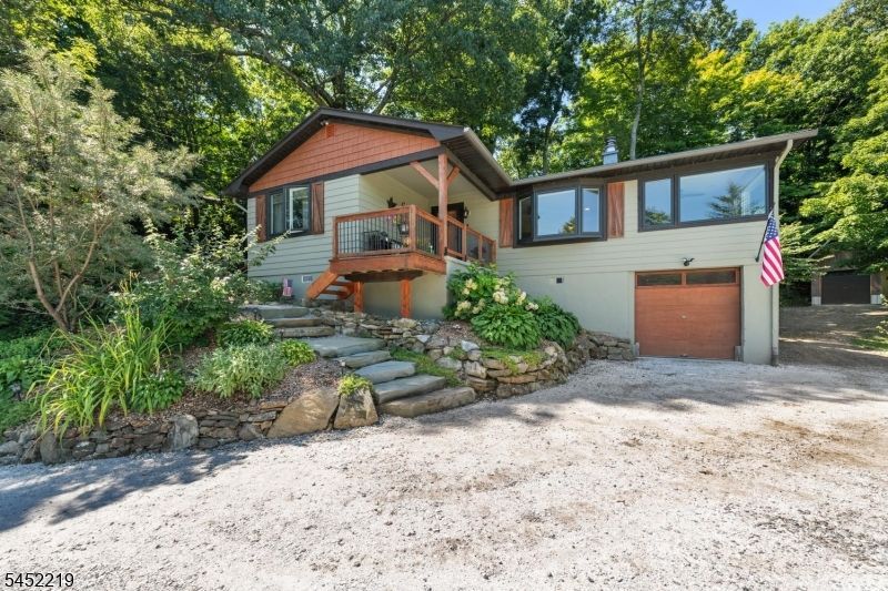 4 Glen Rd, Vernon, NJ 07422 Main Photo