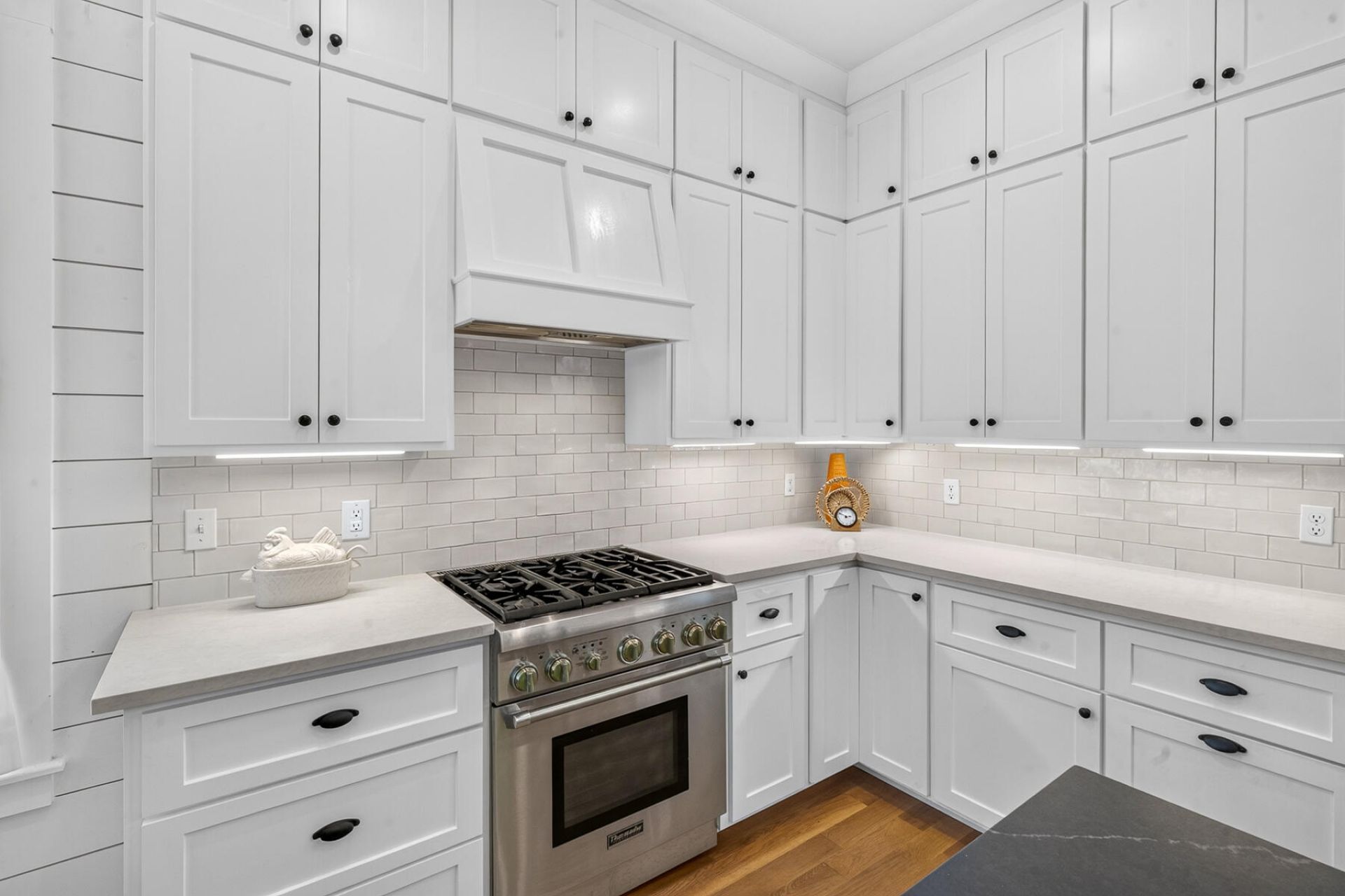 703 Bay Road Photo 22