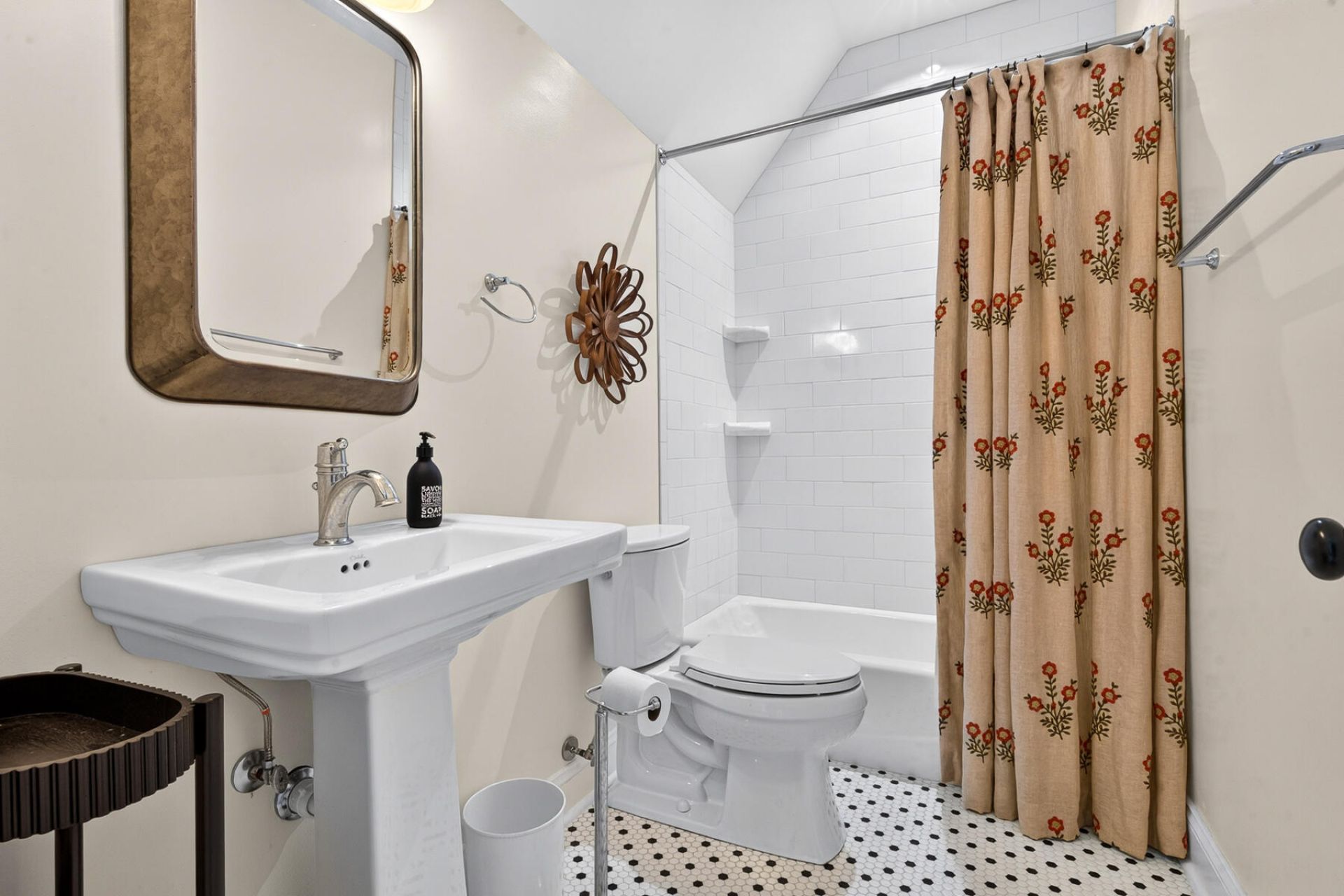 703 Bay Road Photo 47