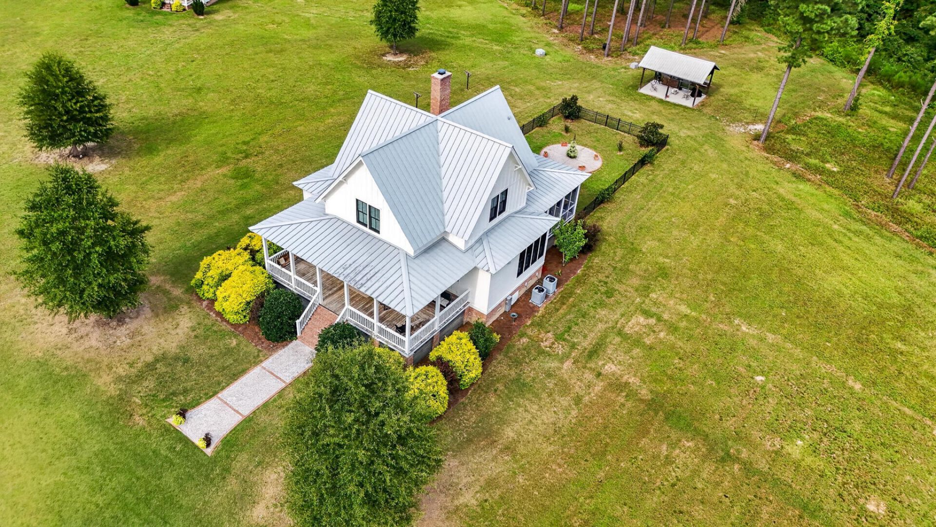 703 Bay Road Photo 64