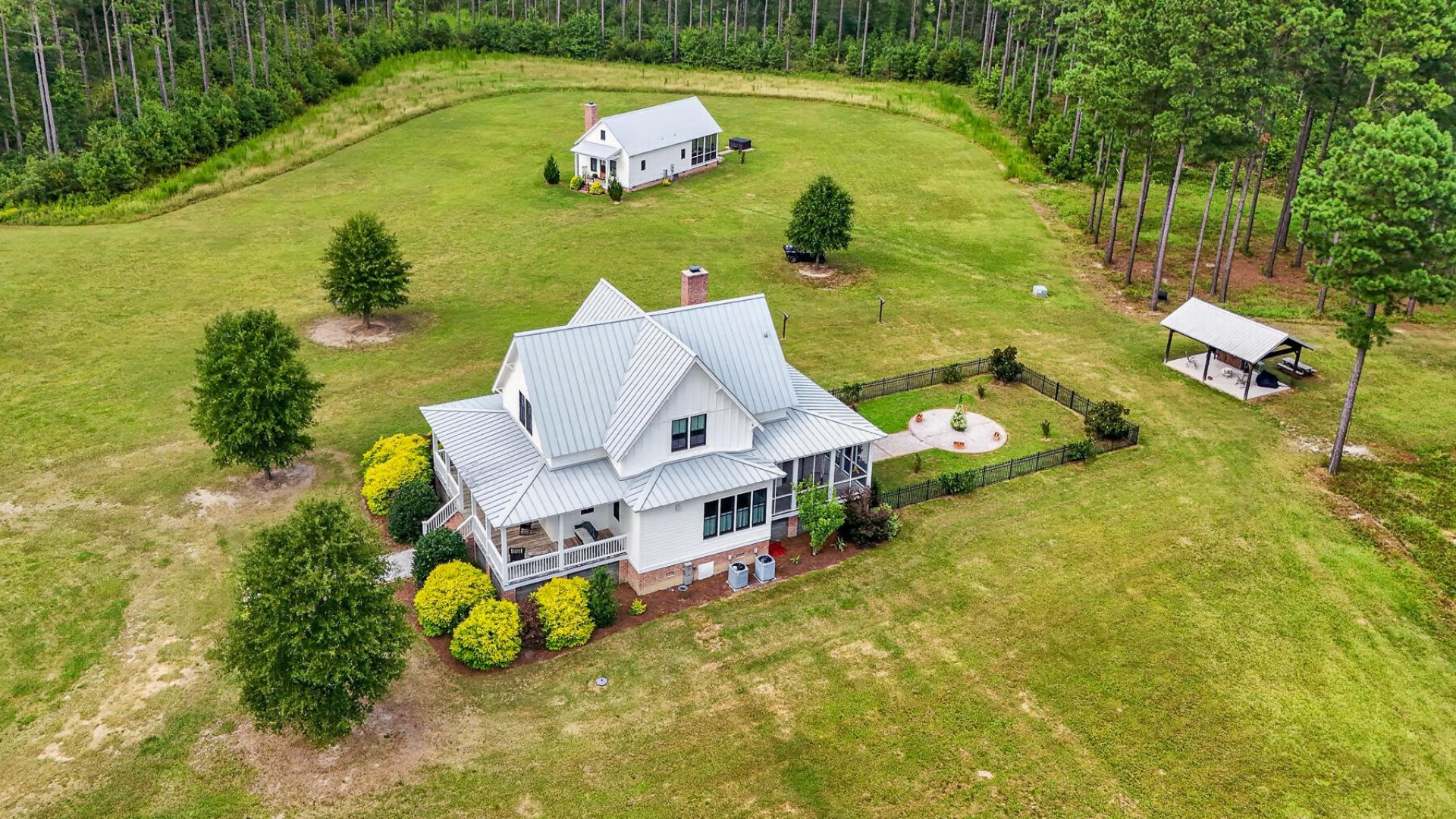 703 Bay Road Photo 97