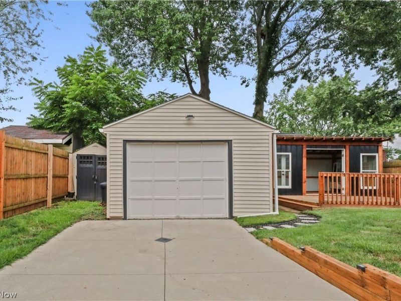 138 Thorlone Avenue , Akron, OH 44312 Photo 30